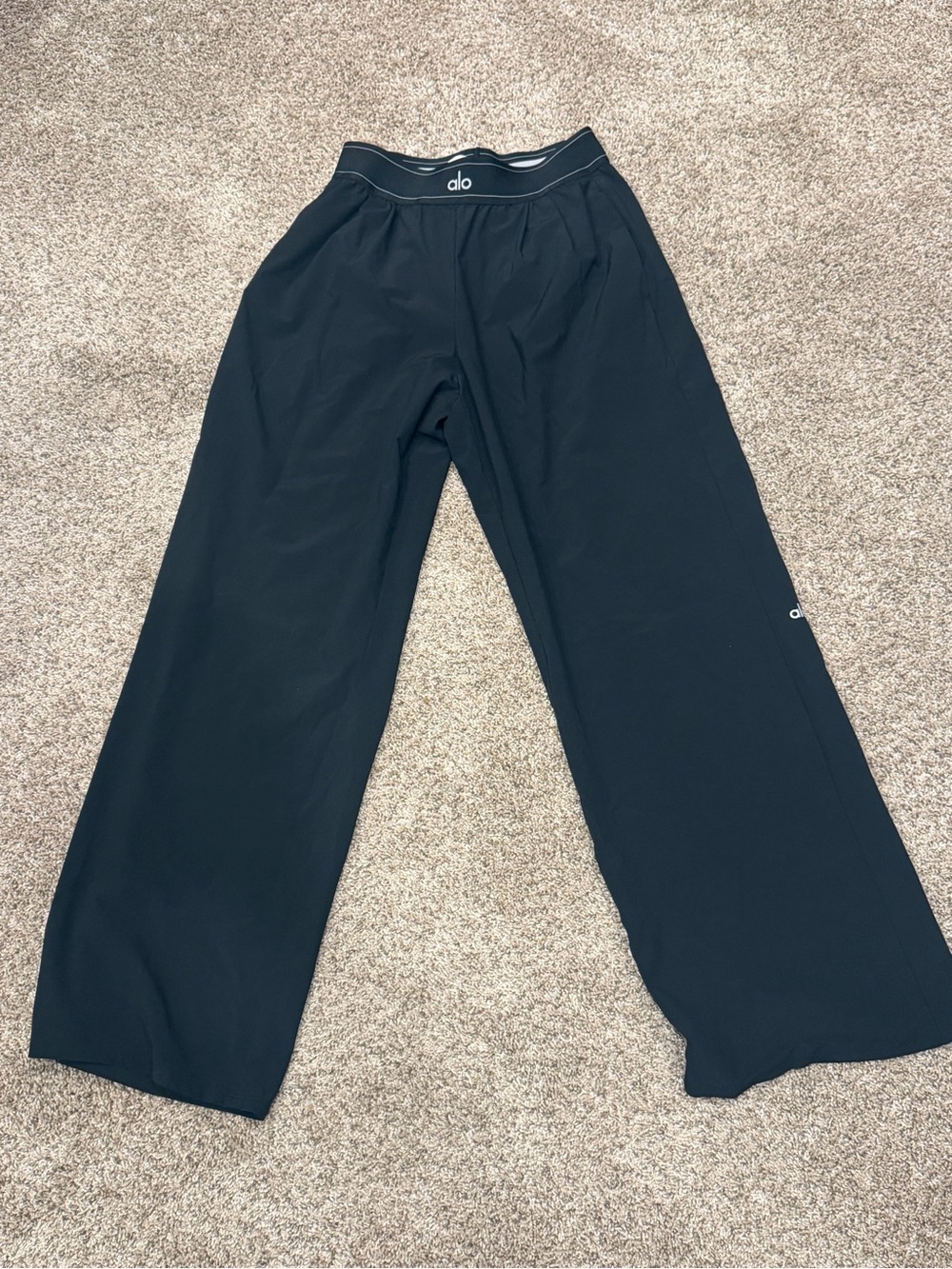 Alo Women's Black Suit Up Trouser Pants - Picture 5 of 7